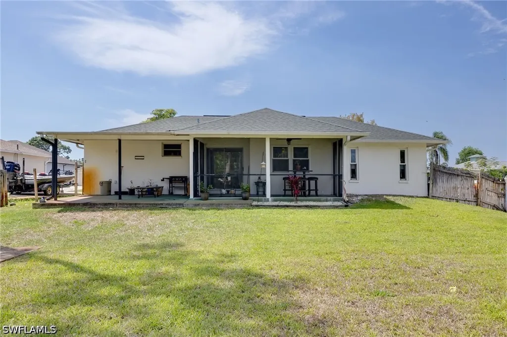 18253 Maple Road Fort Myers FL 33967