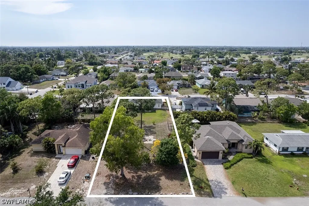18253 Maple Road Fort Myers FL 33967