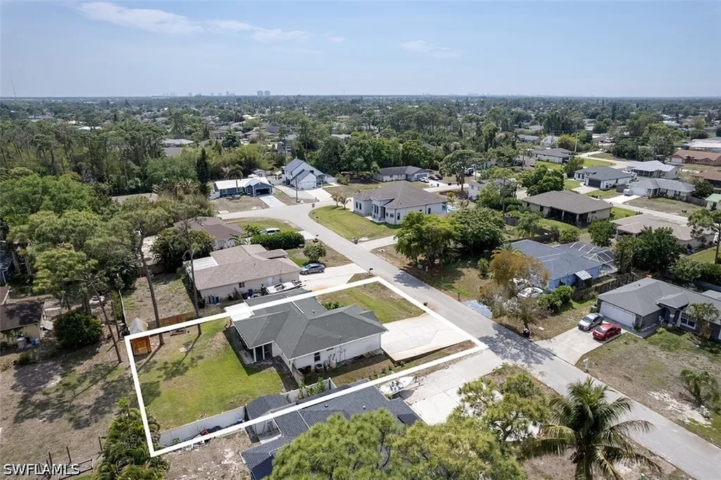 18253 Maple Road Fort Myers FL 33967
