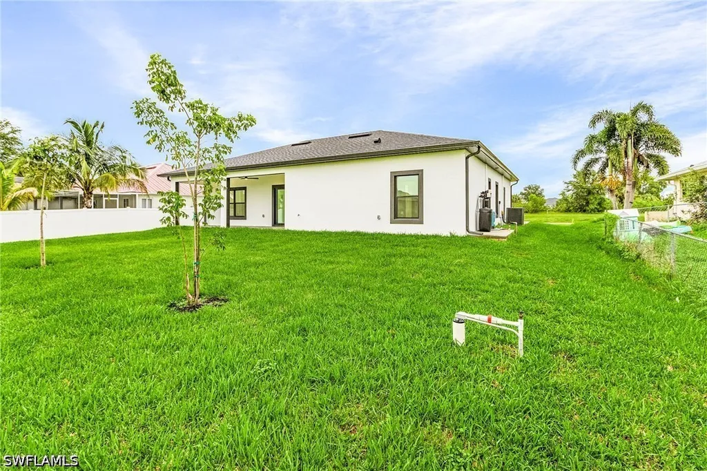 1630 NE 17th Terrace Cape Coral FL 33909