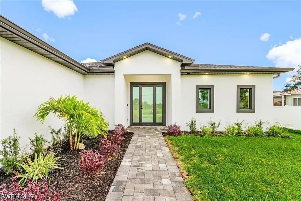 1630 NE 17th Terrace Cape Coral FL 33909
