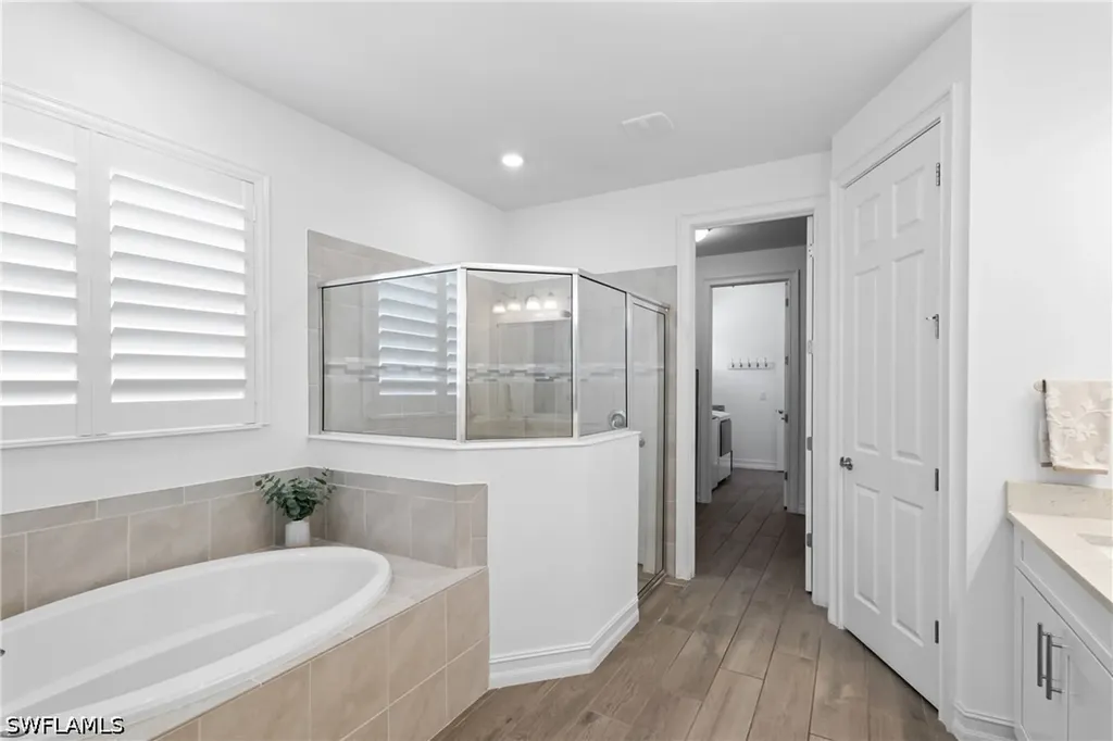 28013 Seasons Tide Avenue Bonita Springs FL 34135