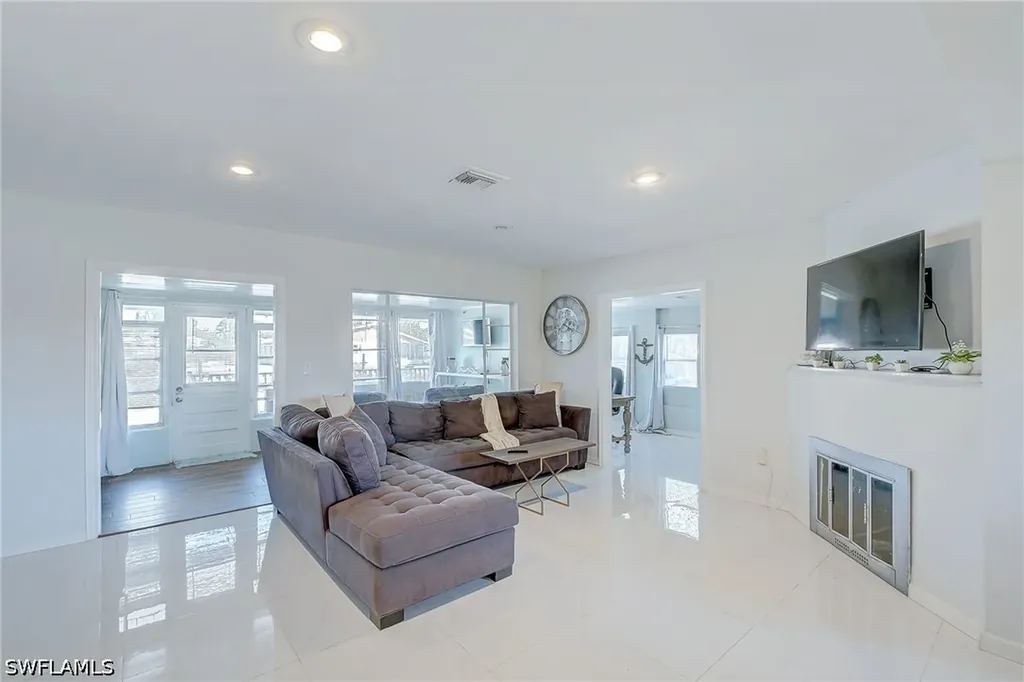 1138 Harbor Drive Fort Myers FL 33917