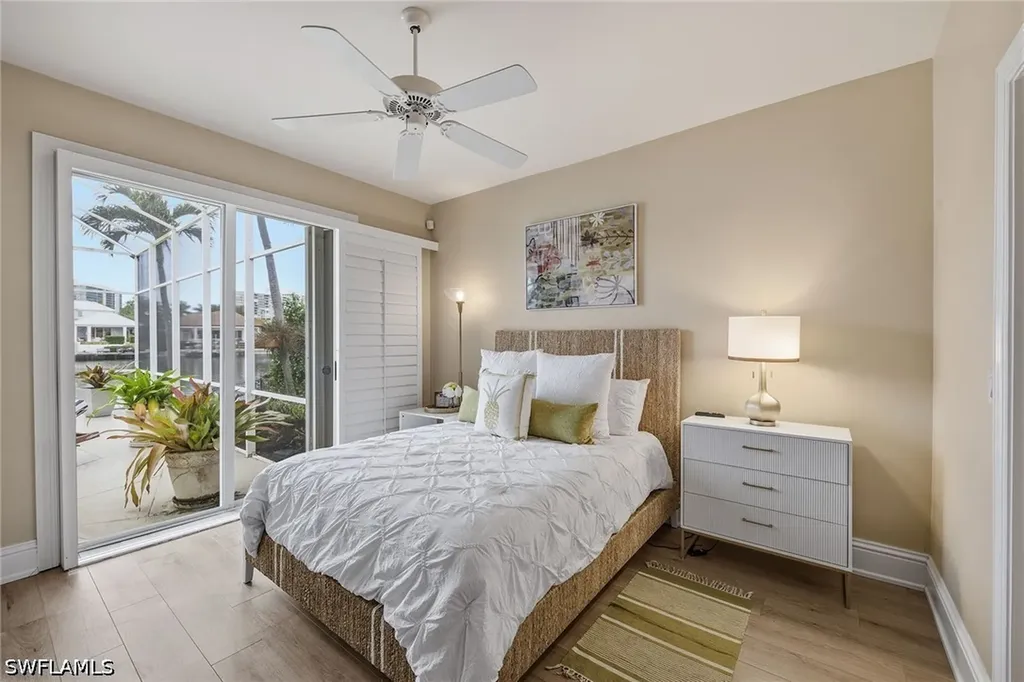 4459 Crayton Road Naples FL 34103