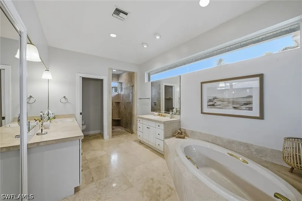 4459 Crayton Road Naples FL 34103