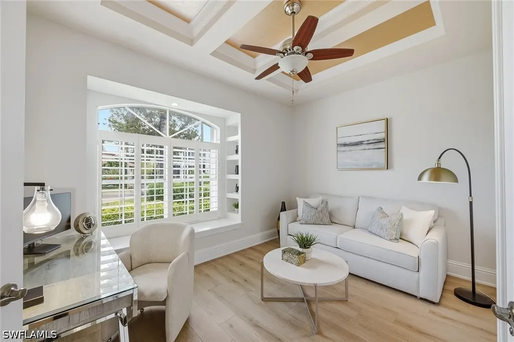4459 Crayton Road Naples FL 34103