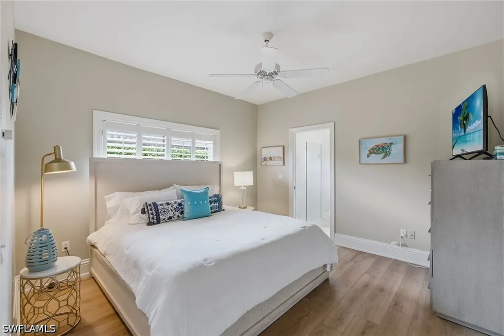 4459 Crayton Road Naples FL 34103