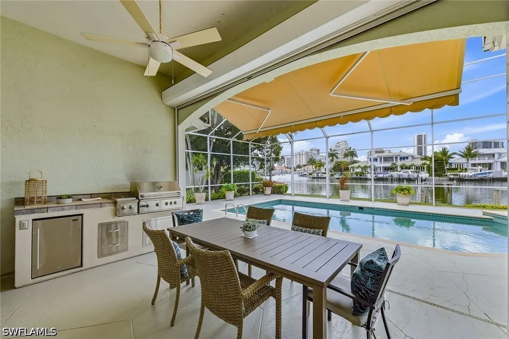 4459 Crayton Road Naples FL 34103