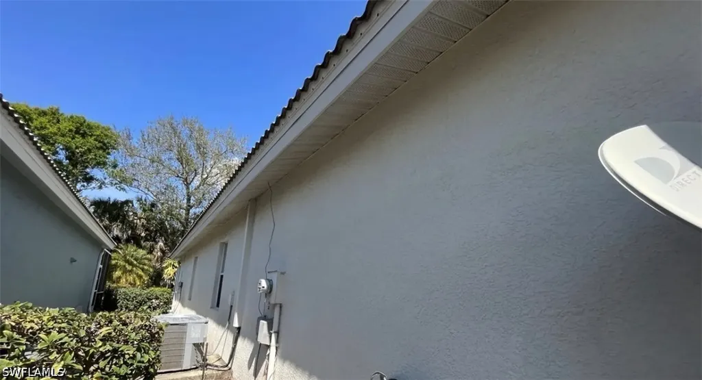 9894 Colonial Walk N Estero FL 33928