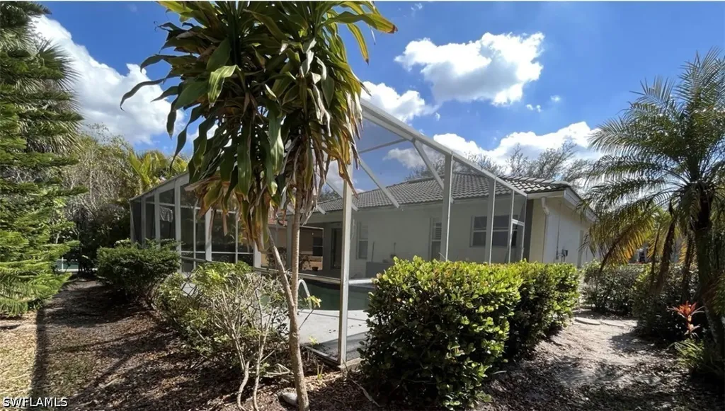 9894 Colonial Walk N Estero FL 33928