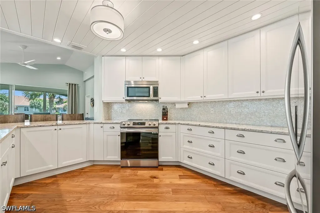 8479 Abbington Circle Naples FL 34108