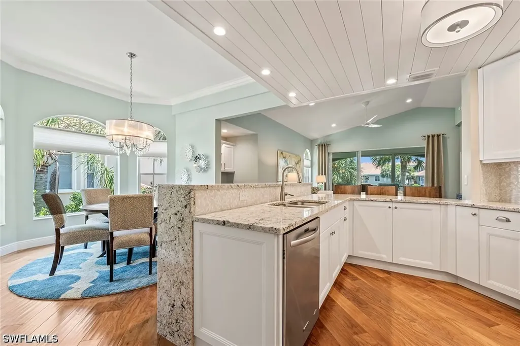 8479 Abbington Circle Naples FL 34108