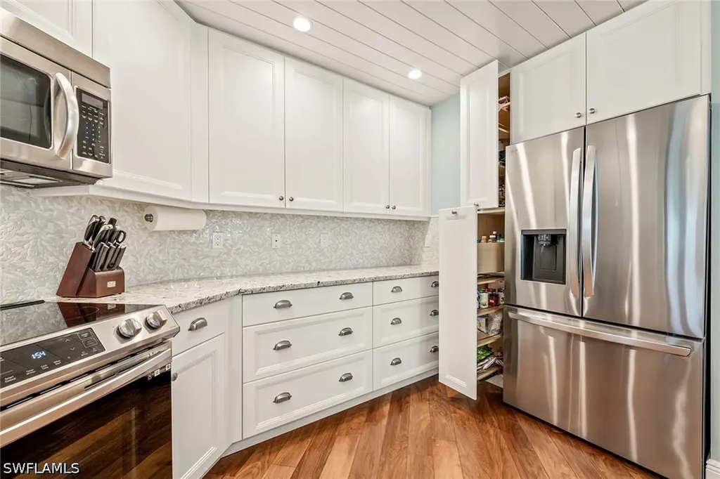 8479 Abbington Circle Naples FL 34108