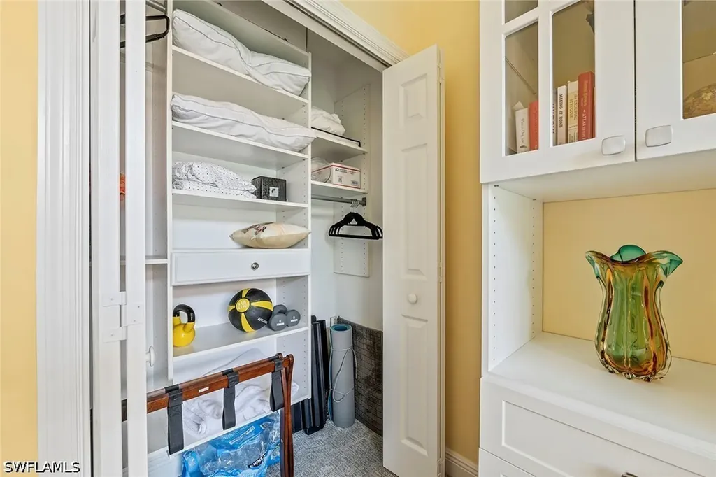 8479 Abbington Circle Naples FL 34108