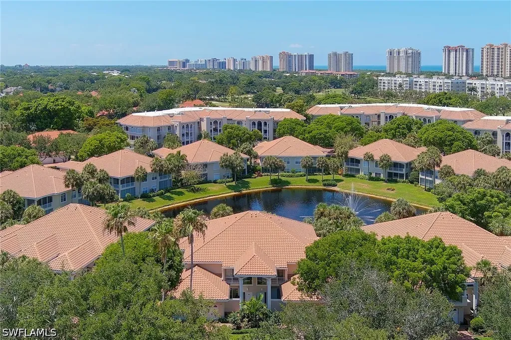 8479 Abbington Circle Naples FL 34108