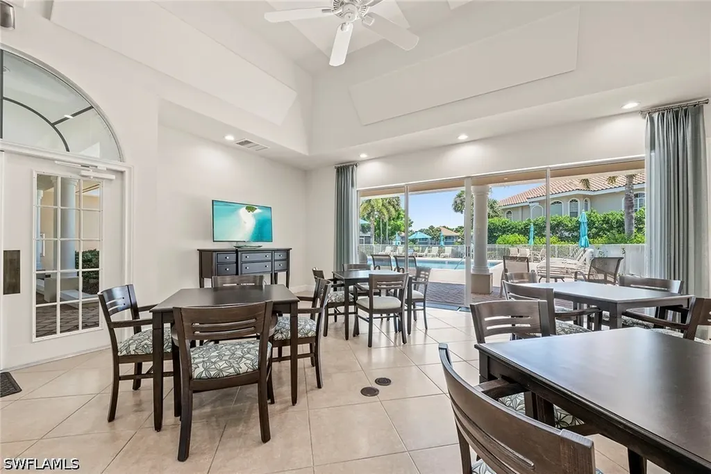 8479 Abbington Circle Naples FL 34108