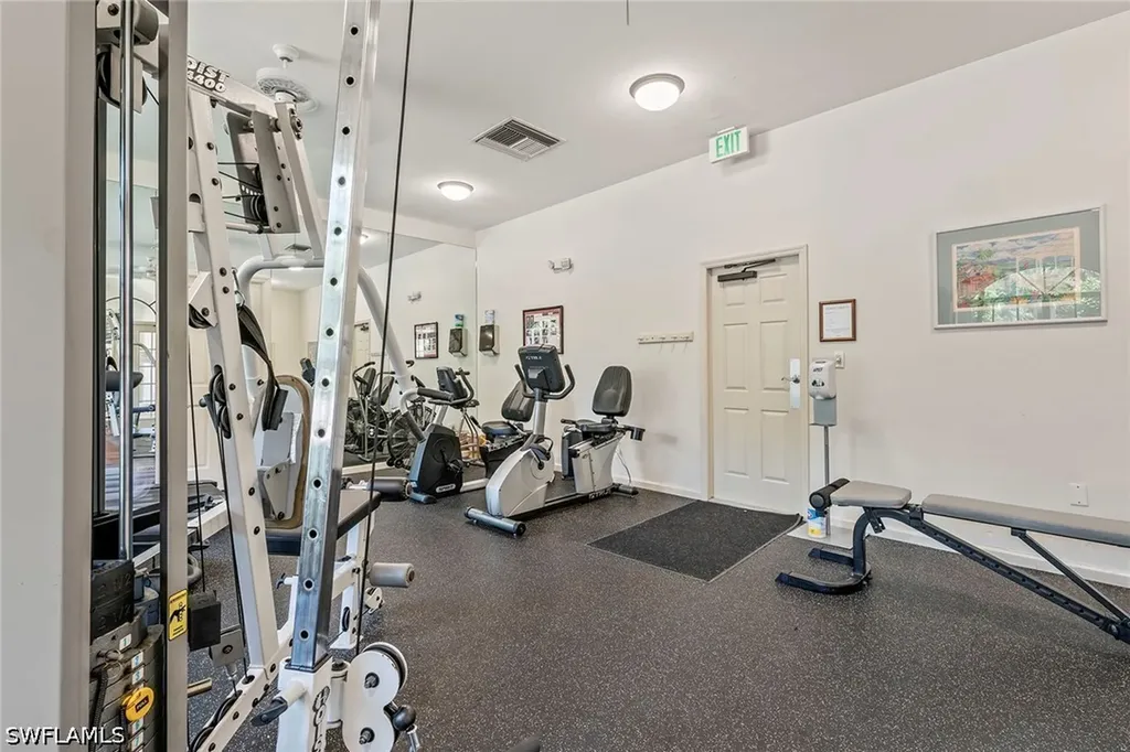 8479 Abbington Circle Naples FL 34108