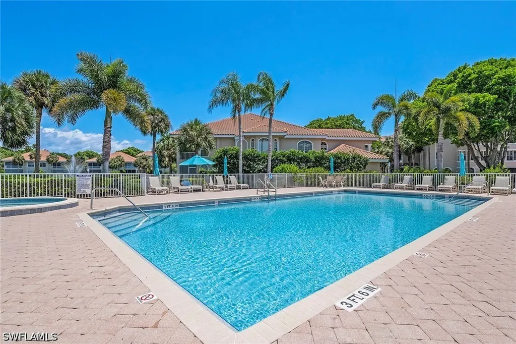 8479 Abbington Circle Naples FL 34108