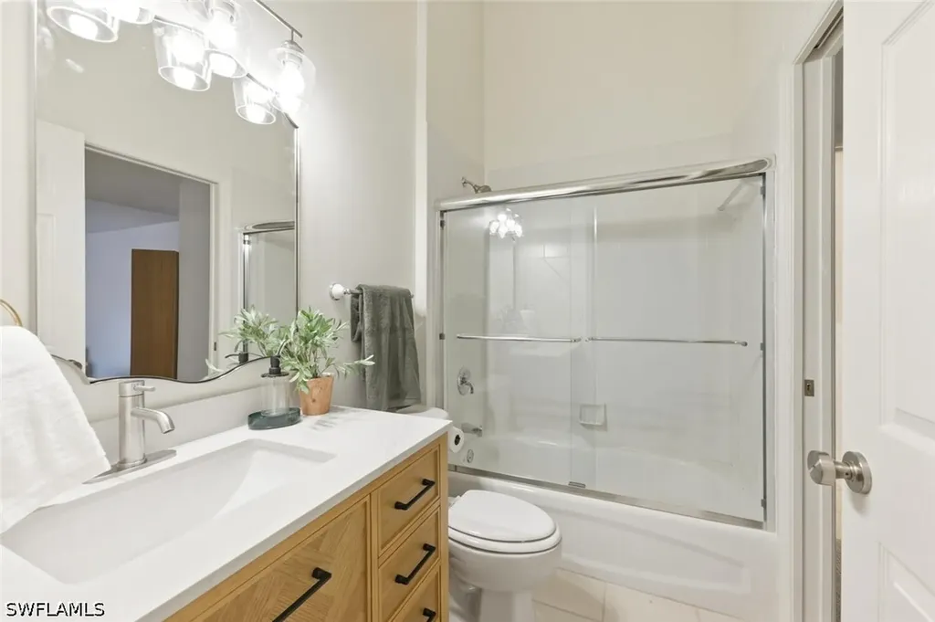 5300 Andover Drive Naples FL 34110