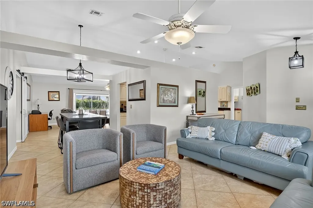 5060 Coldstream Lane Naples FL 34104