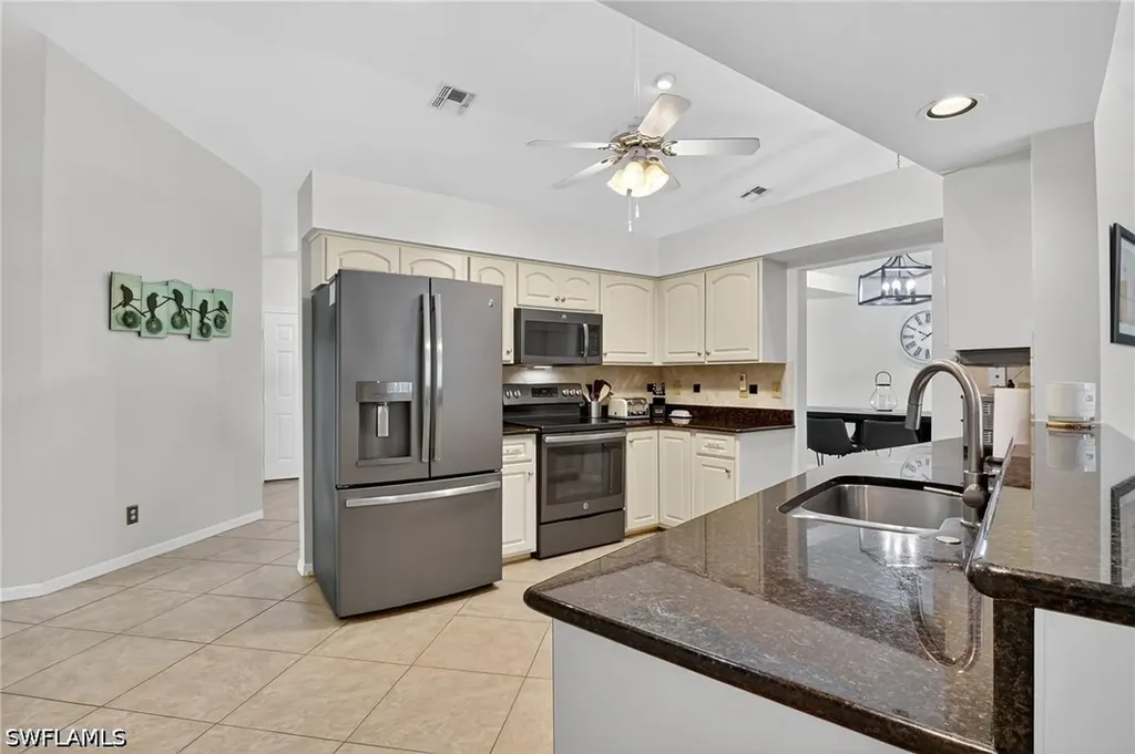 5060 Coldstream Lane Naples FL 34104