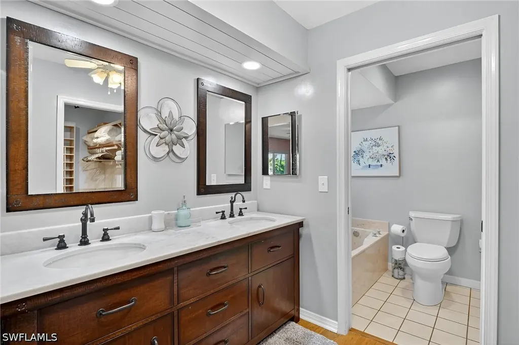 5060 Coldstream Lane Naples FL 34104