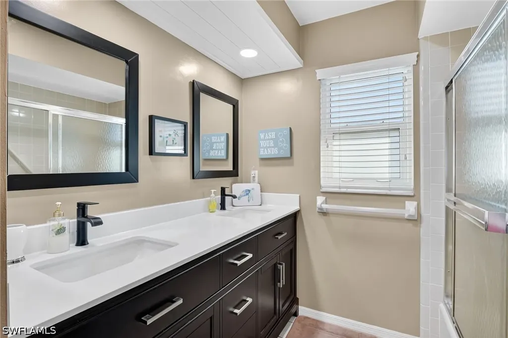 5060 Coldstream Lane Naples FL 34104
