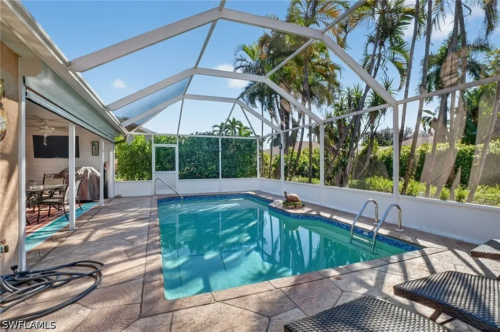 5060 Coldstream Lane Naples FL 34104