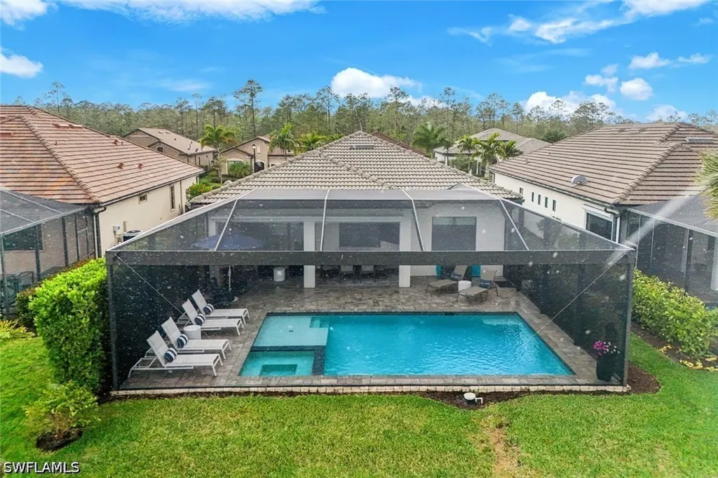 7631 Winding Cypress Drive Naples FL 34114