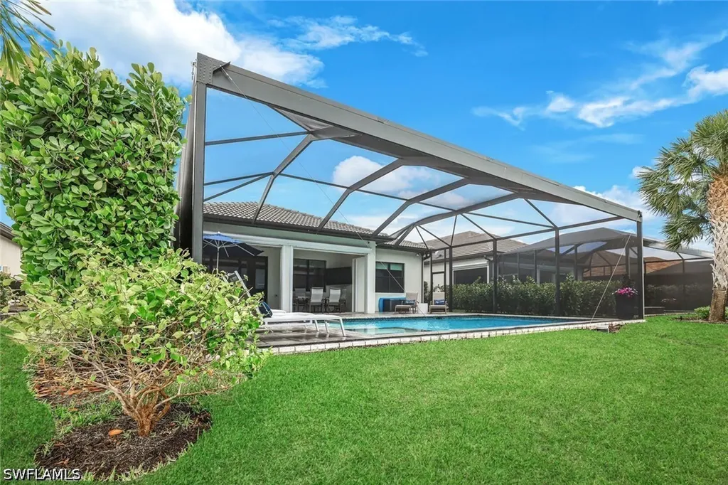 7631 Winding Cypress Drive Naples FL 34114