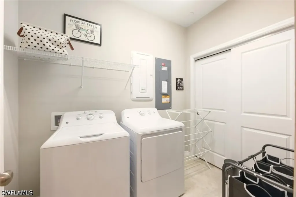 9365 Pocida Court Naples FL 34119