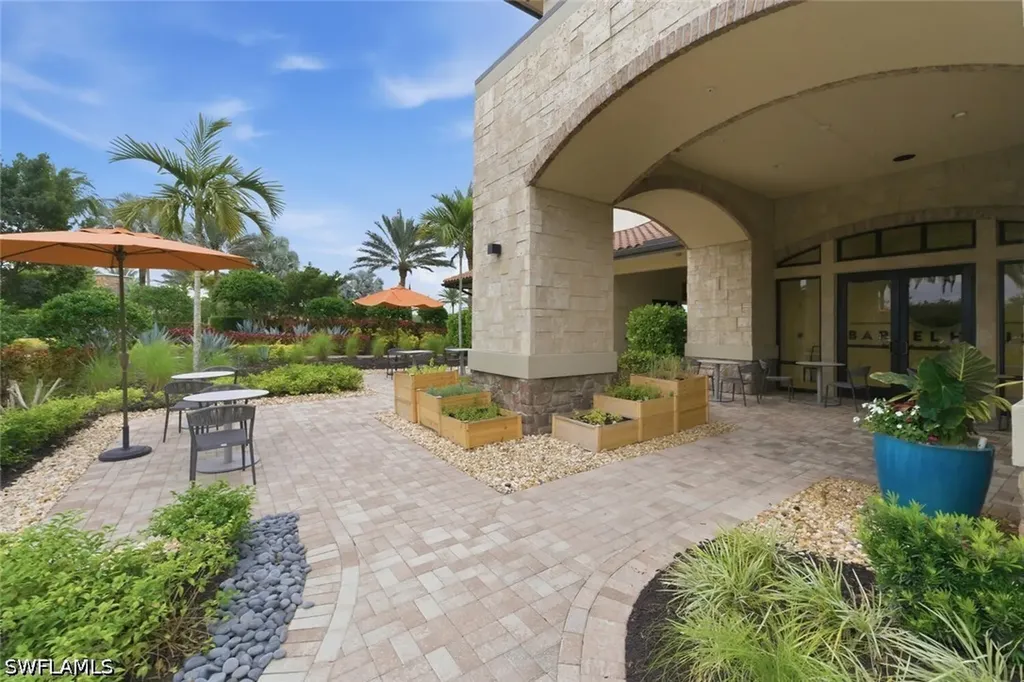 9365 Pocida Court Naples FL 34119
