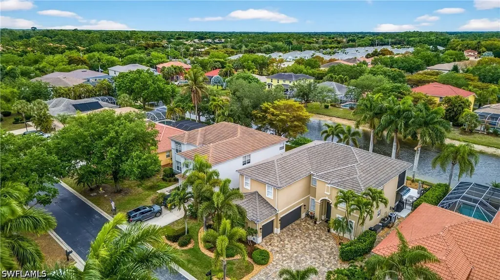 9935 Colonial Walk N Estero FL 33928