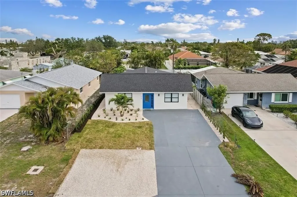 717 95th Avenue N Naples FL 34108