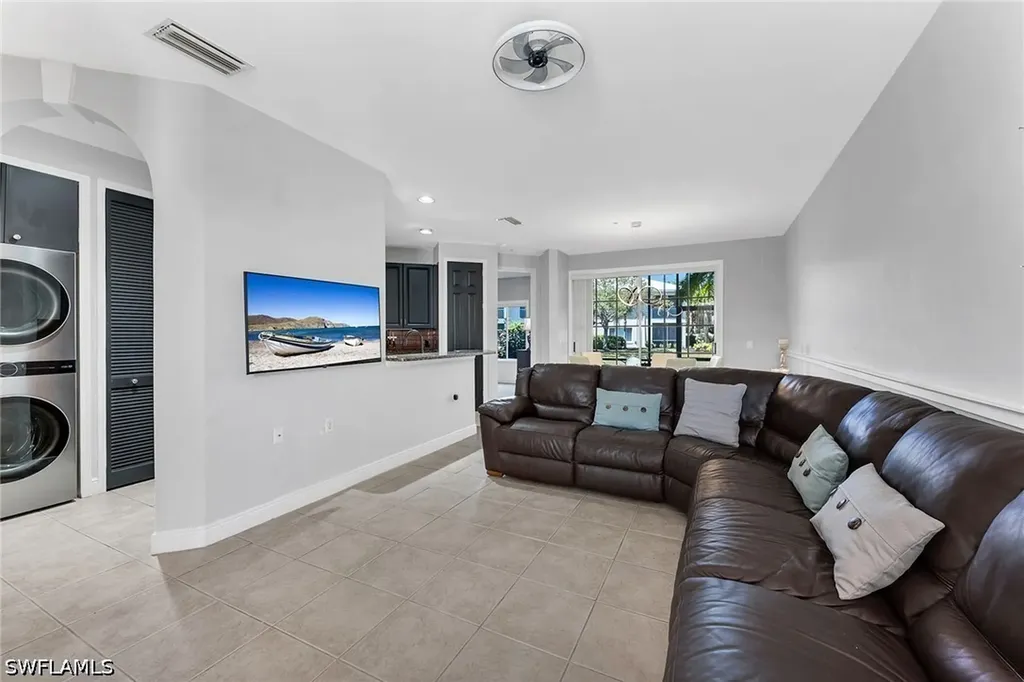 1415 Sweetwater Cove Naples FL 34110
