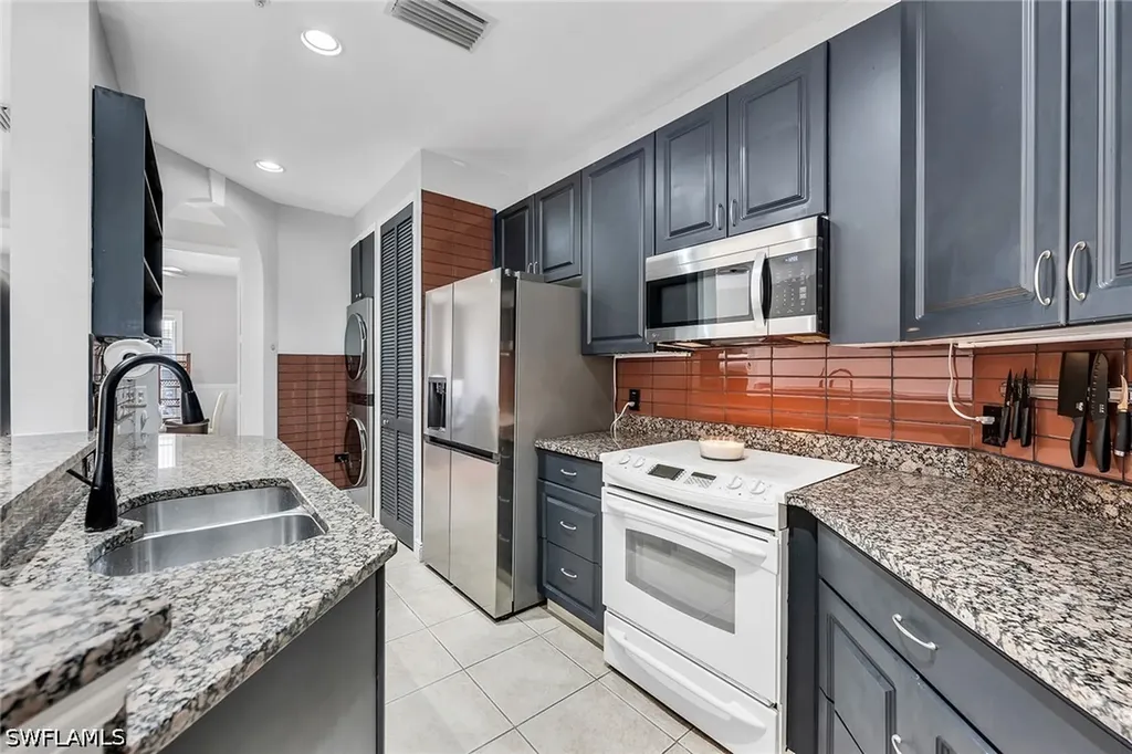1415 Sweetwater Cove Naples FL 34110