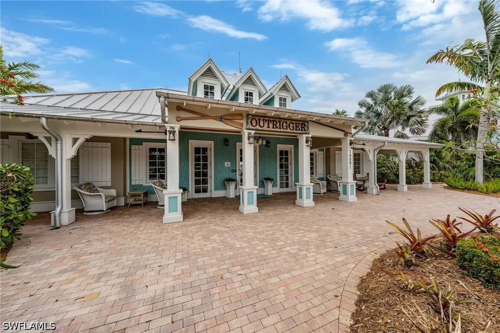 14308 Neptune Avenue Naples FL 34114