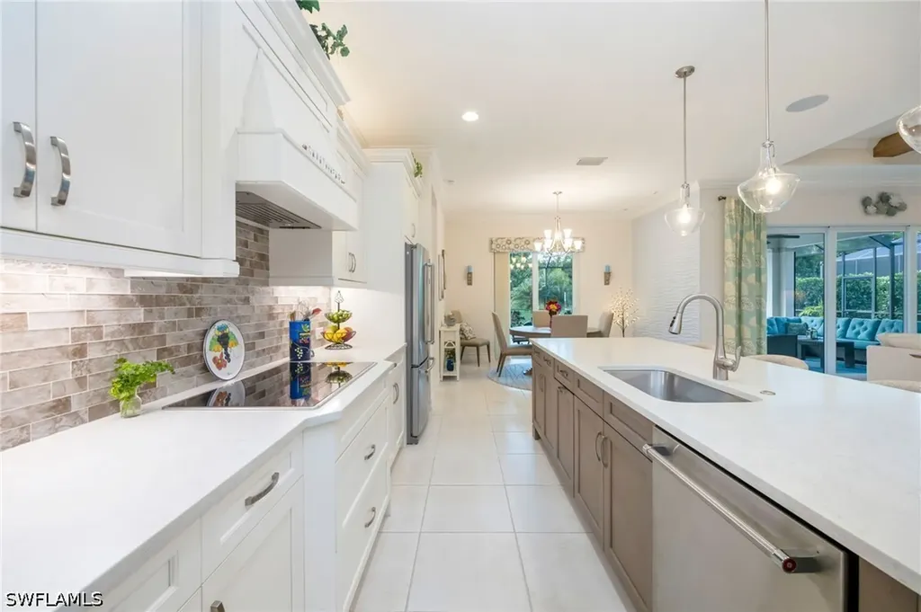 14308 Neptune Avenue Naples FL 34114