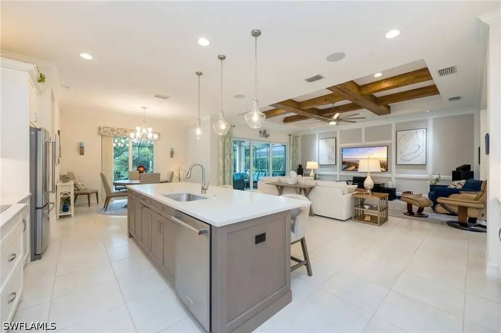 14308 Neptune Avenue Naples FL 34114