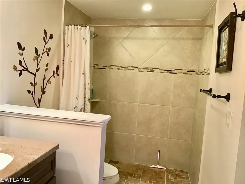 440 Fox Haven Drive Naples FL 34104
