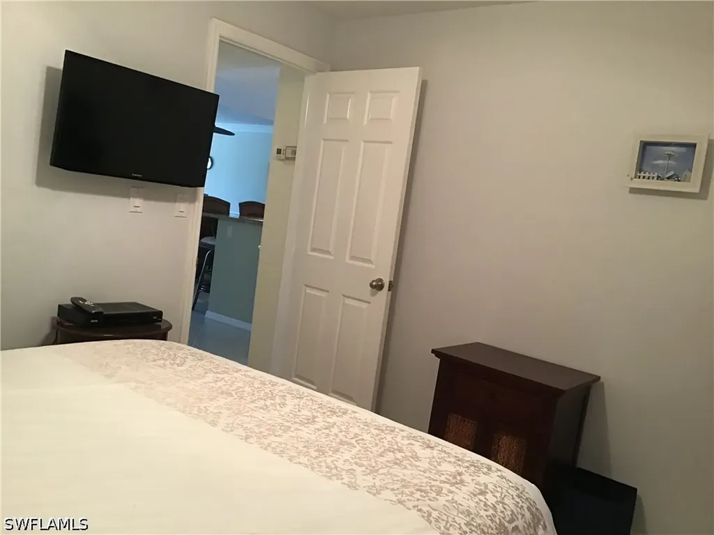 440 Fox Haven Drive Naples FL 34104