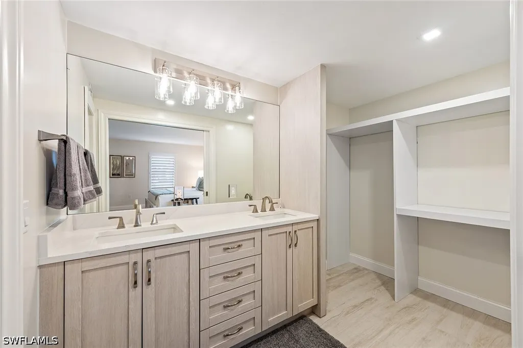 2850 Gulf Shore Boulevard N Naples FL 34103