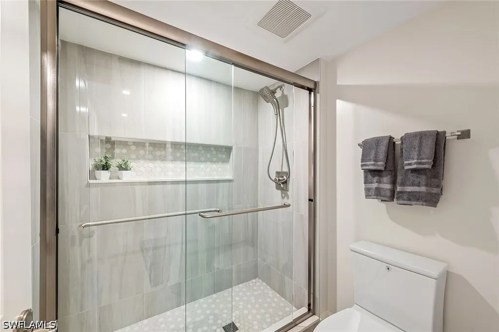 2850 Gulf Shore Boulevard N Naples FL 34103