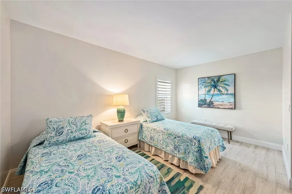 2850 Gulf Shore Boulevard N Naples FL 34103