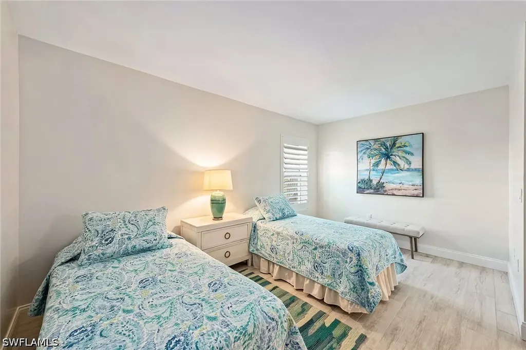 2850 Gulf Shore Boulevard N Naples FL 34103