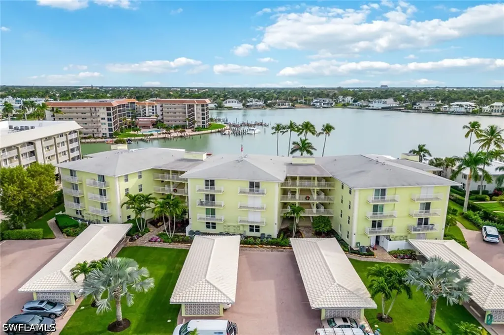 2850 Gulf Shore Boulevard N Naples FL 34103