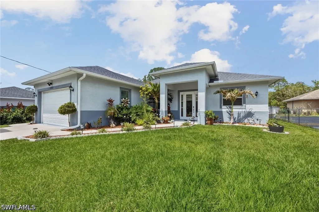 3283 2nd Avenue SE Naples FL 34117