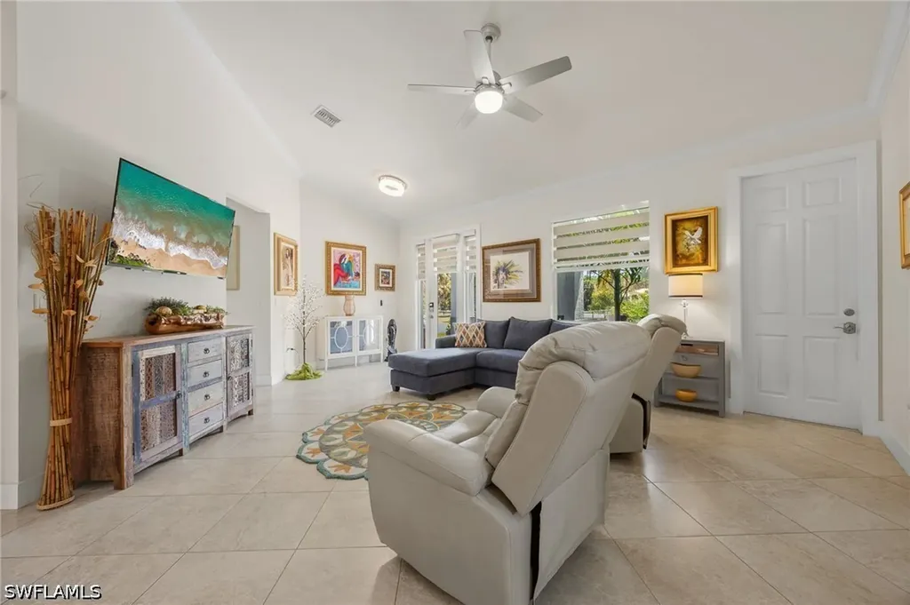 3283 2nd Avenue SE Naples FL 34117