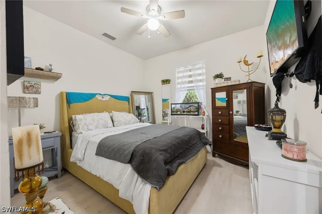 3283 2nd Avenue SE Naples FL 34117