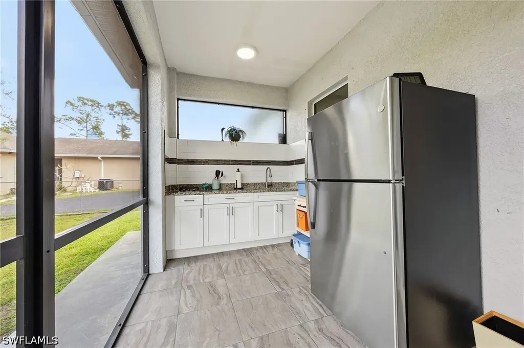 3283 2nd Avenue SE Naples FL 34117
